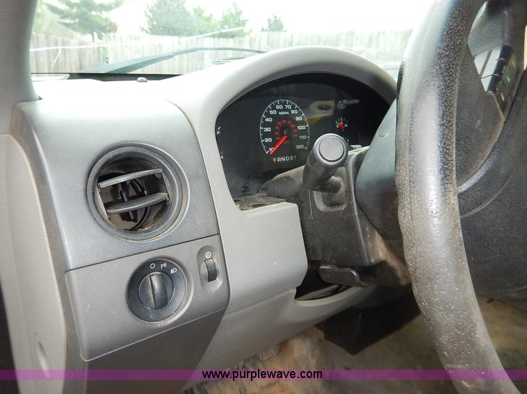 image for item BM9341 2008 Ford F150 XL pickup truck