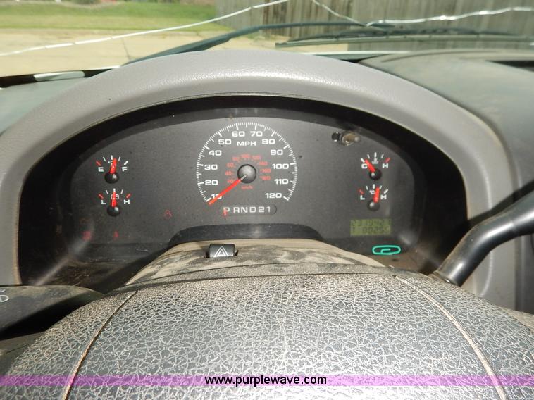 image for item BM9341 2008 Ford F150 XL pickup truck