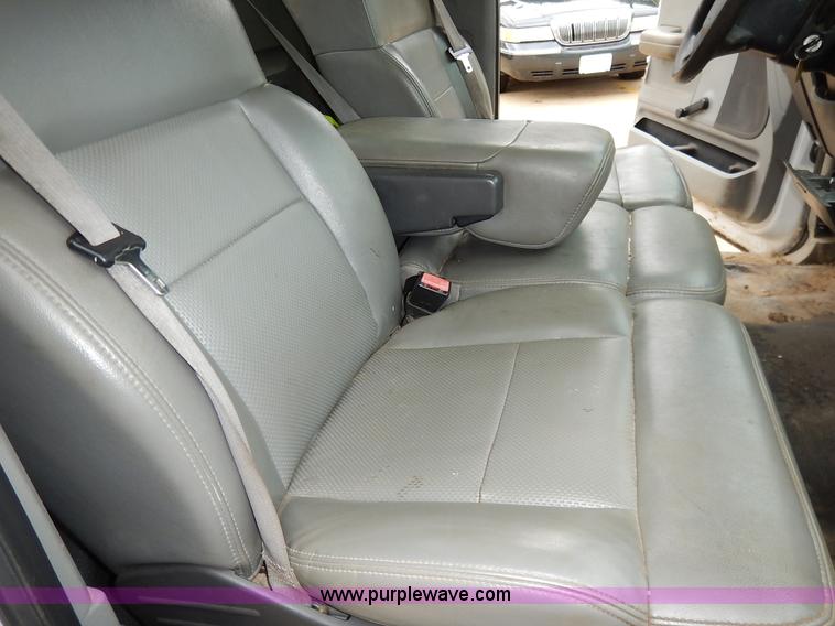 image for item BM9341 2008 Ford F150 XL pickup truck