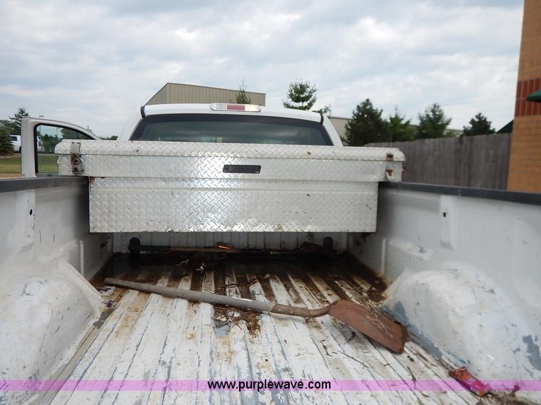 image for item BM9341 2008 Ford F150 XL pickup truck