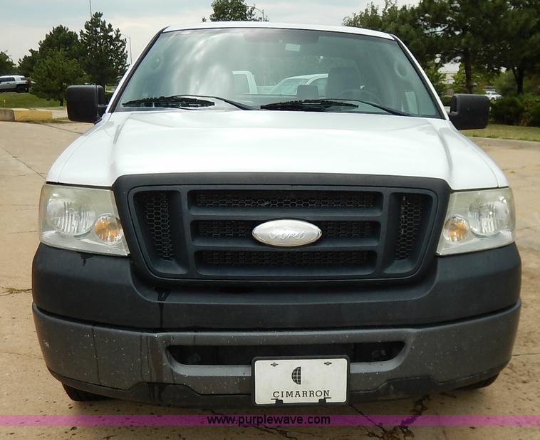 image for item BM9342 2006 Ford F150 XL SuperCab pickup truck