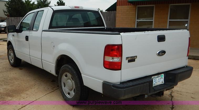 image for item BM9342 2006 Ford F150 XL SuperCab pickup truck