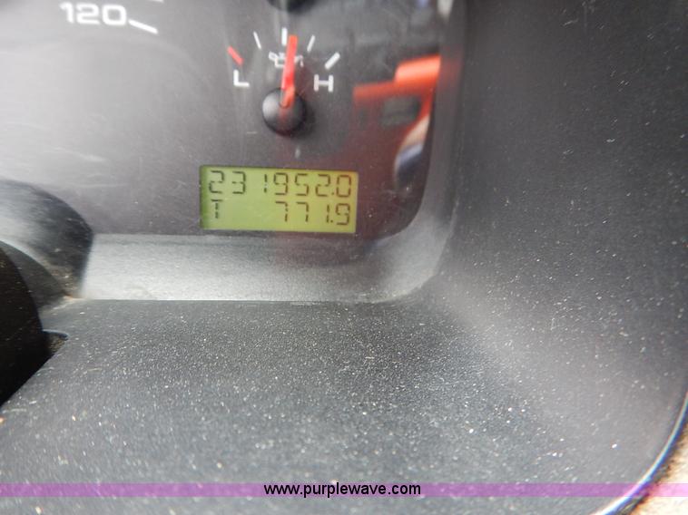 image for item BM9342 2006 Ford F150 XL SuperCab pickup truck