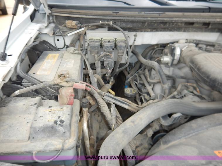 image for item BM9342 2006 Ford F150 XL SuperCab pickup truck