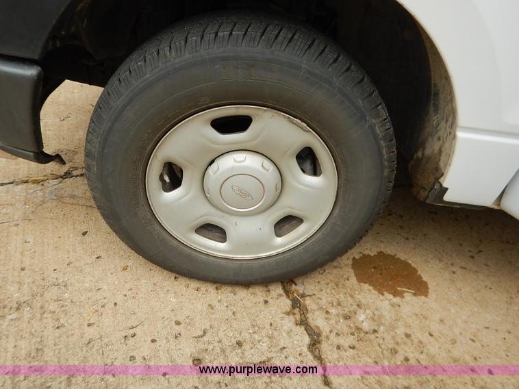 image for item BM9342 2006 Ford F150 XL SuperCab pickup truck