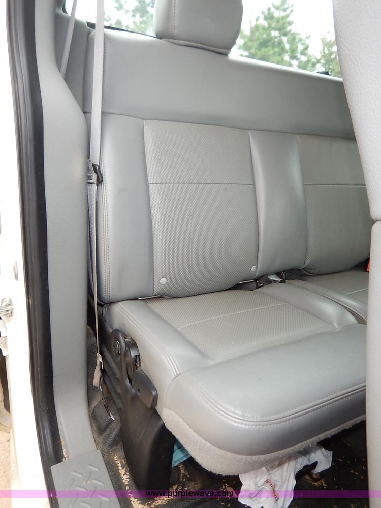 image for item BM9342 2006 Ford F150 XL SuperCab pickup truck