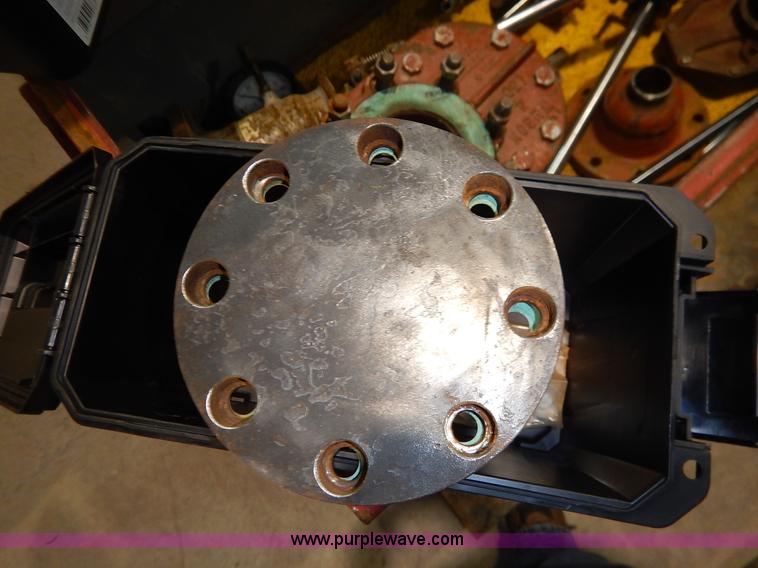 image for item BO9911 TD Williamson tapping equipment