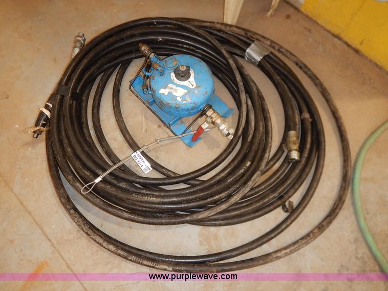 image for item BO9914 Pencil Hog hoses and oiler