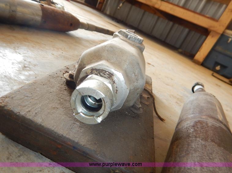 image for item BO9917 Pencil Hog unit