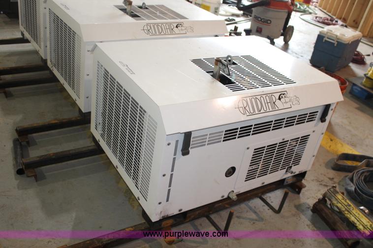 image for item BQ9456 Vanair Viper 70 air compressor