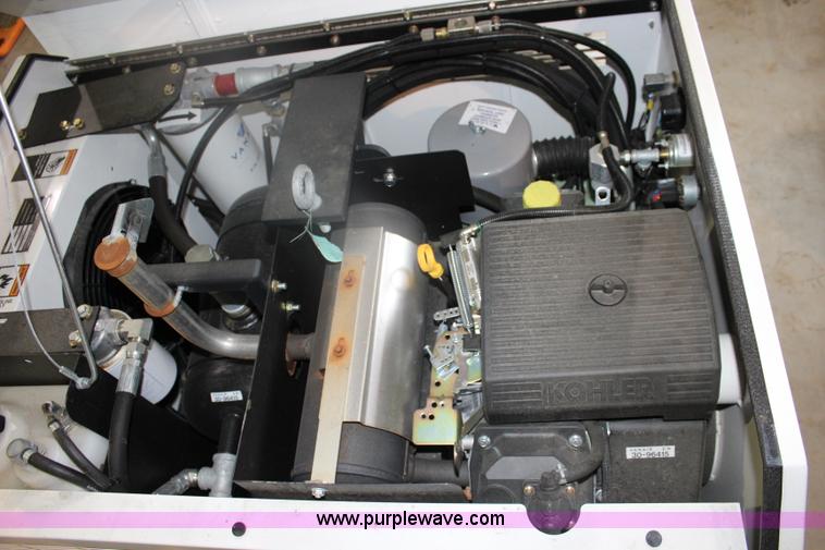 image for item BQ9457 Vanair Viper 70 air compressor