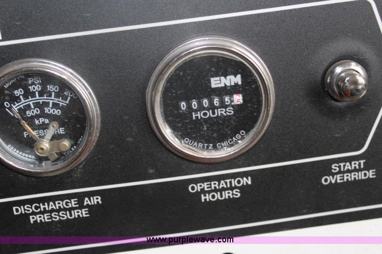 image for item BQ9457 Vanair Viper 70 air compressor