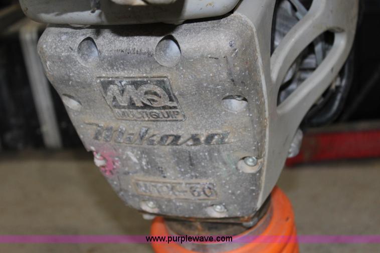 image for item BQ9492 Multiquip Mikasa MTX60HD plate compactor