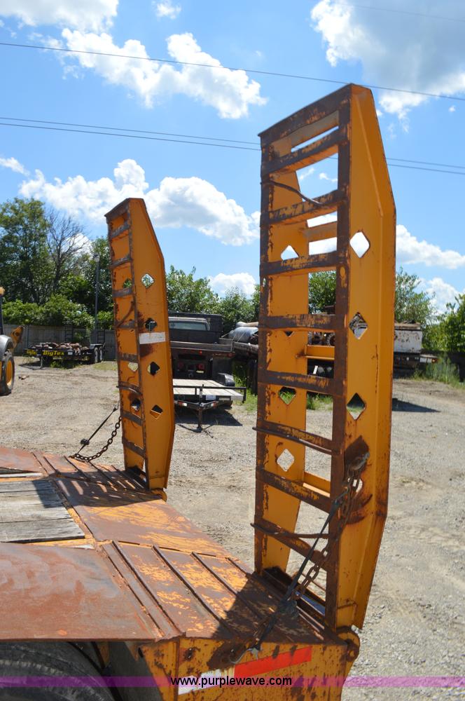 image for item J5761 2001 Fontaine LT-7-35HBTW equipment trailer