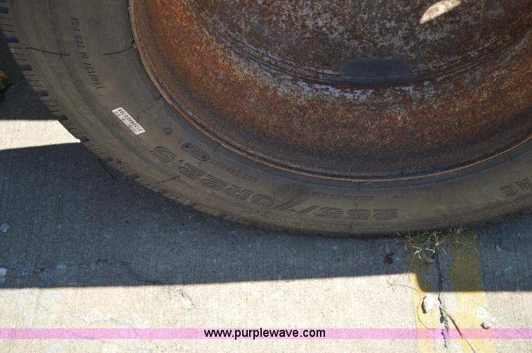 image for item J5762 2001 Talbert lowboy De-Tach equipment trailer