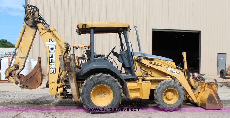image for item J5851 2006 John Deere 310SG backhoe