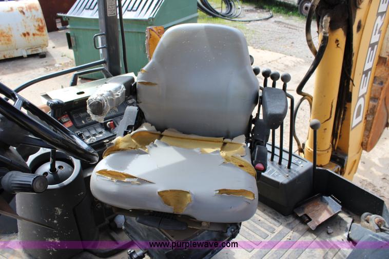 image for item J5851 2006 John Deere 310SG backhoe