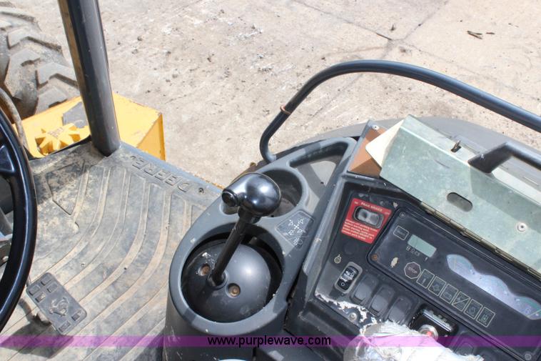 image for item J5851 2006 John Deere 310SG backhoe