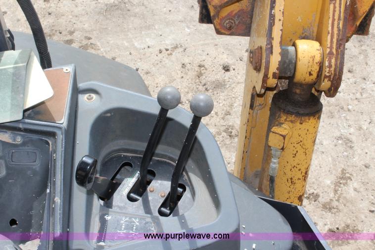 image for item J5851 2006 John Deere 310SG backhoe