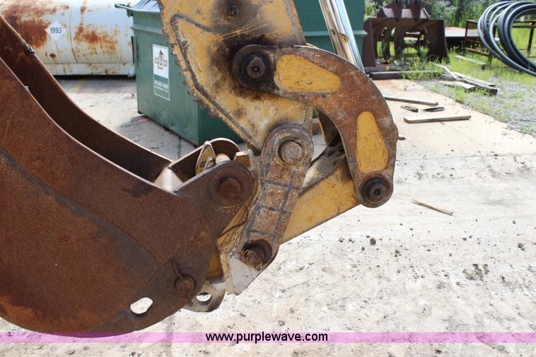 image for item J5851 2006 John Deere 310SG backhoe