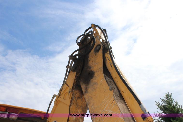 image for item J5851 2006 John Deere 310SG backhoe