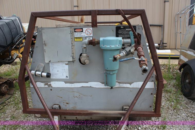 image for item J5853 1998 Leroi H185 air compressor