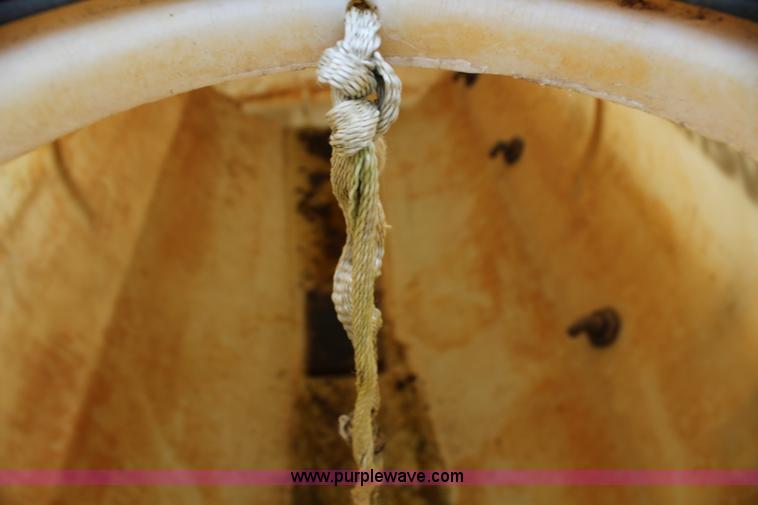 image for item J5856 Vermeer mud mixing system