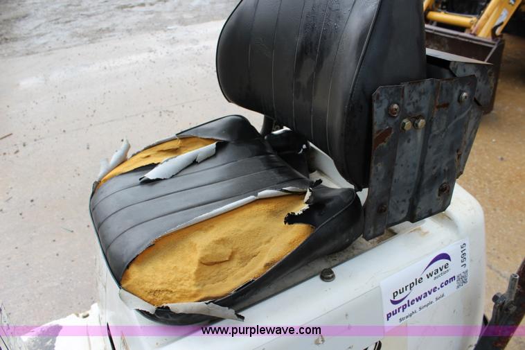 image for item J5915 2003 Bobcat 316 compact excavator