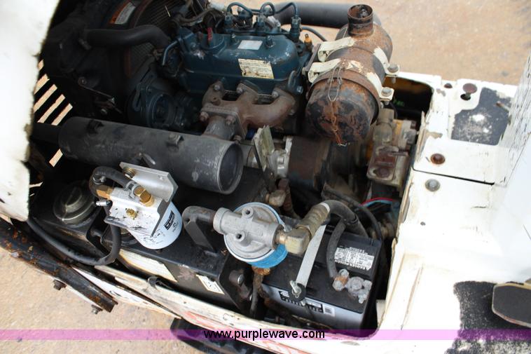 image for item J5915 2003 Bobcat 316 compact excavator