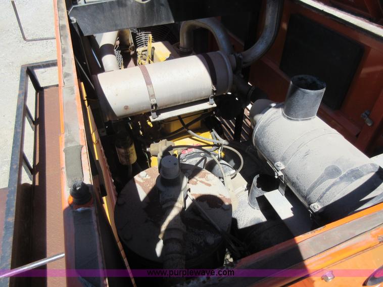 image for item J5924 2006 Emerson utility trailer with air compressor