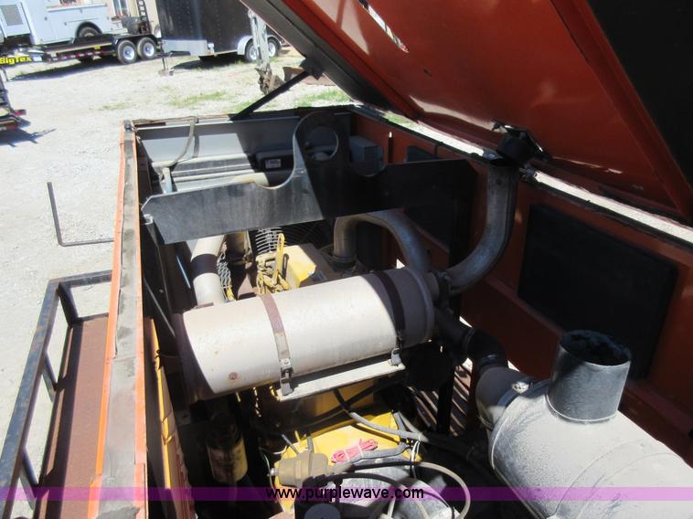 image for item J5924 2006 Emerson utility trailer with air compressor