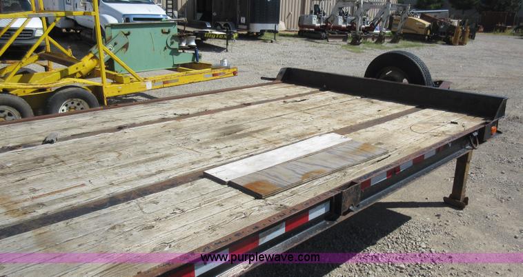 image for item J5929 1989 Holden equipment trailer