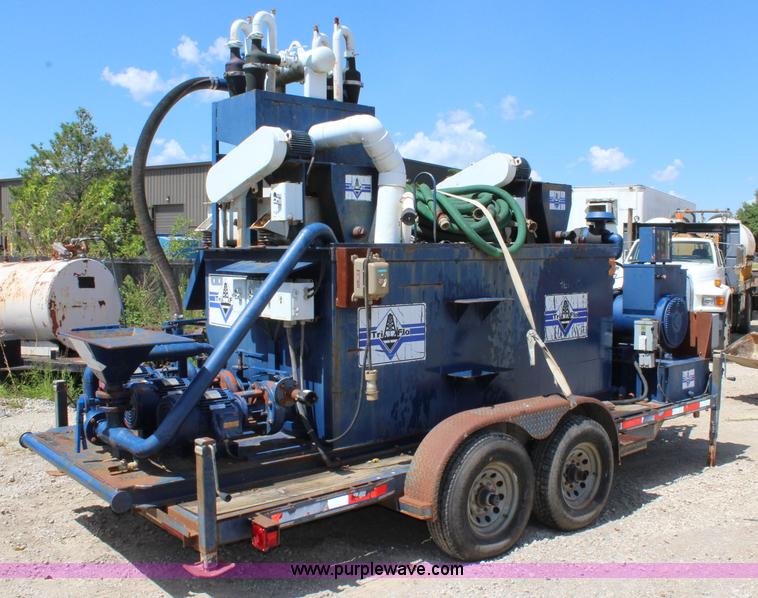 image for item J5931 2000 Triflow MFS1200 mud recovery system