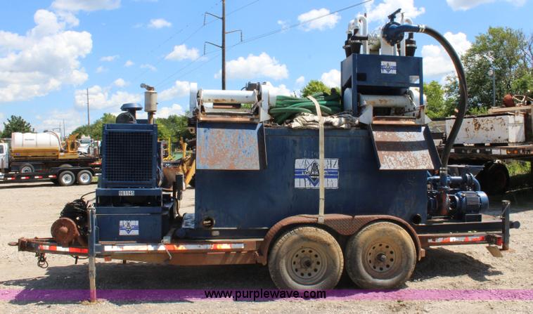 image for item J5931 2000 Triflow MFS1200 mud recovery system