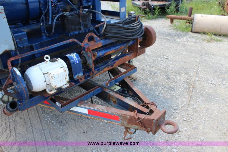 image for item J5931 2000 Triflow MFS1200 mud recovery system