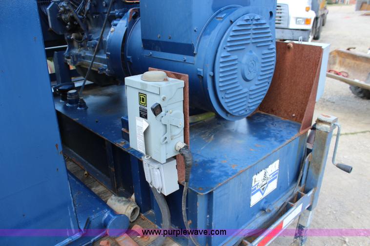 image for item J5931 2000 Triflow MFS1200 mud recovery system