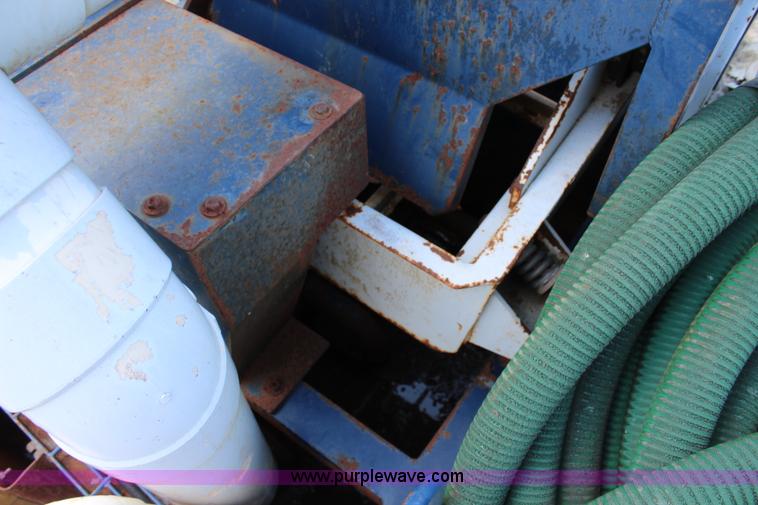 image for item J5931 2000 Triflow MFS1200 mud recovery system