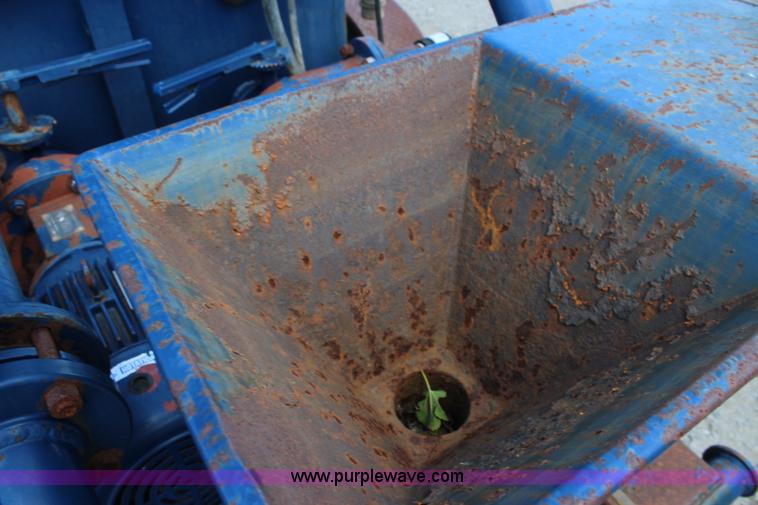 image for item J5931 2000 Triflow MFS1200 mud recovery system