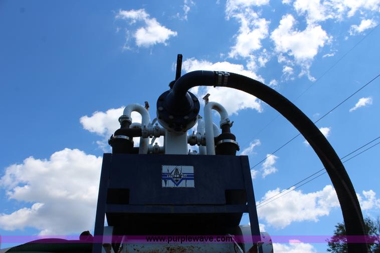 image for item J5931 2000 Triflow MFS1200 mud recovery system