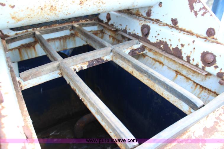 image for item J5931 2000 Triflow MFS1200 mud recovery system