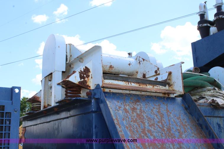 image for item J5931 2000 Triflow MFS1200 mud recovery system