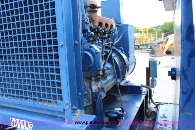 image for item J5931 2000 Triflow MFS1200 mud recovery system