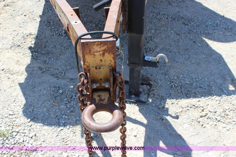 image for item J5932 1998 Vactron vacuum trailer