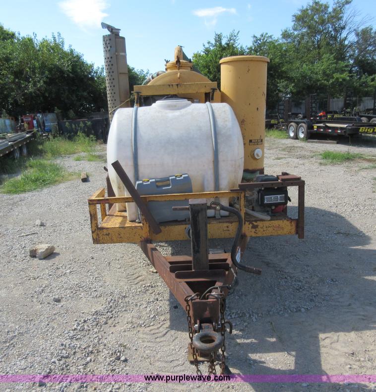 image for item J5933 1998 Vactron PDM500 vacuum trailer