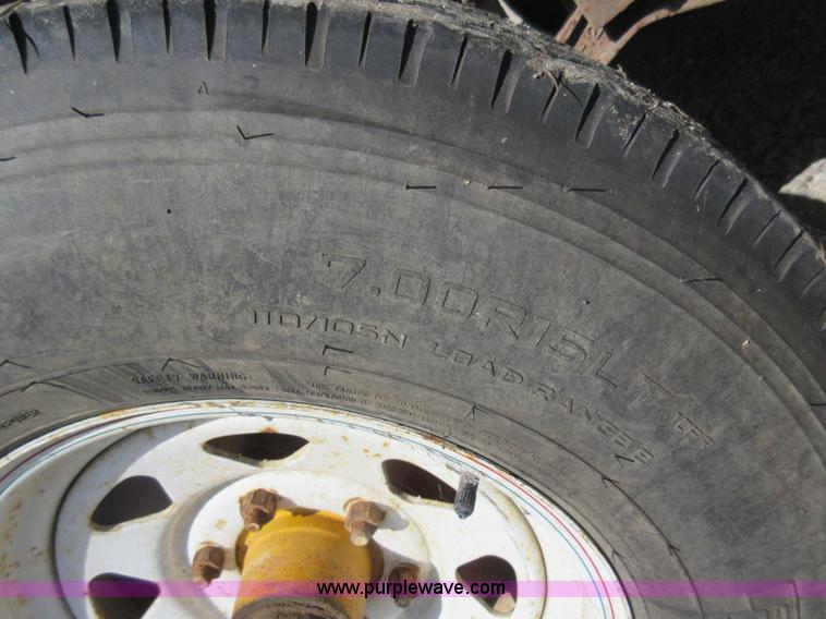 image for item J5933 1998 Vactron PDM500 vacuum trailer