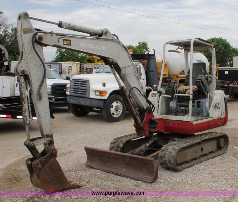 image for item J5935 2002 Takeuchi TB135 compact excavator