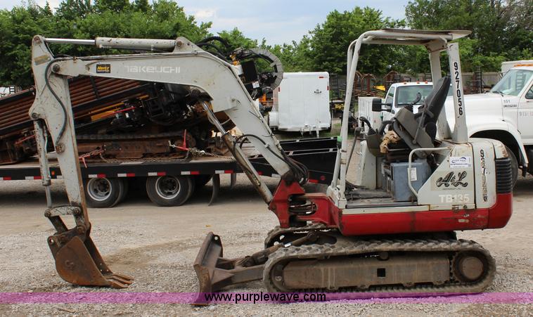 image for item J5935 2002 Takeuchi TB135 compact excavator