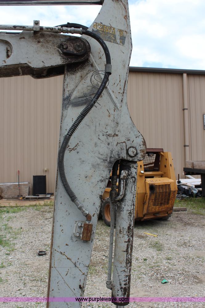 image for item J5935 2002 Takeuchi TB135 compact excavator