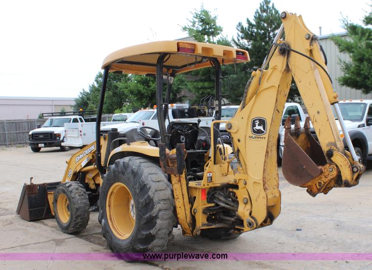 image for item J5936 2002 John Deere 110 backhoe