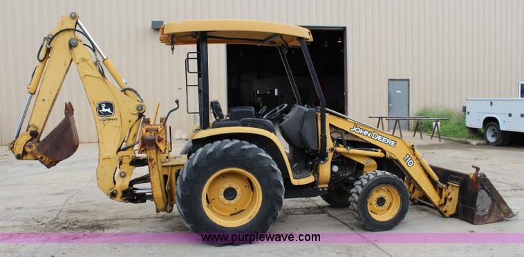 image for item J5936 2002 John Deere 110 backhoe